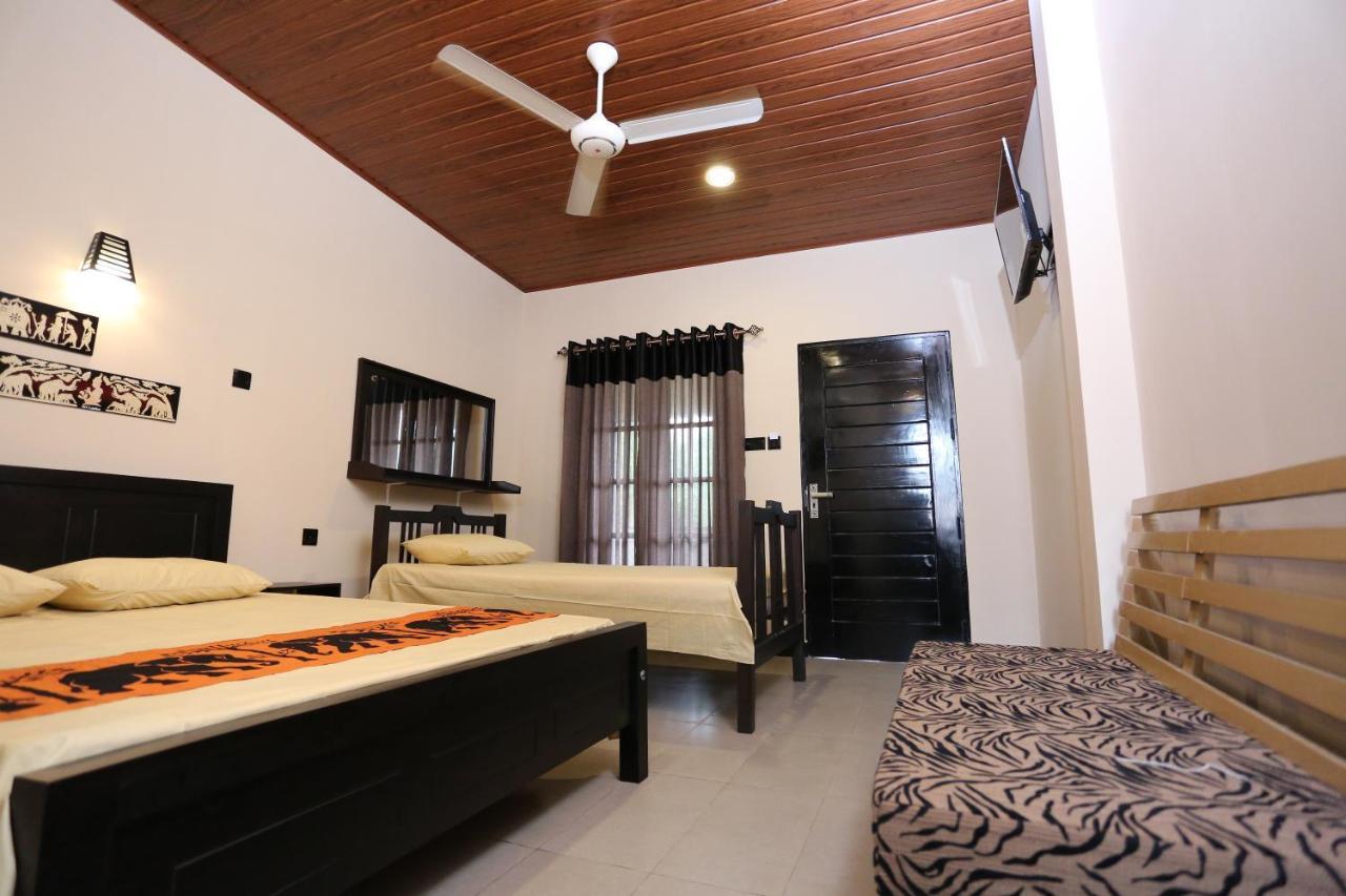 Edwin'S Airport Stay Dalupotha Ngoại thất bức ảnh