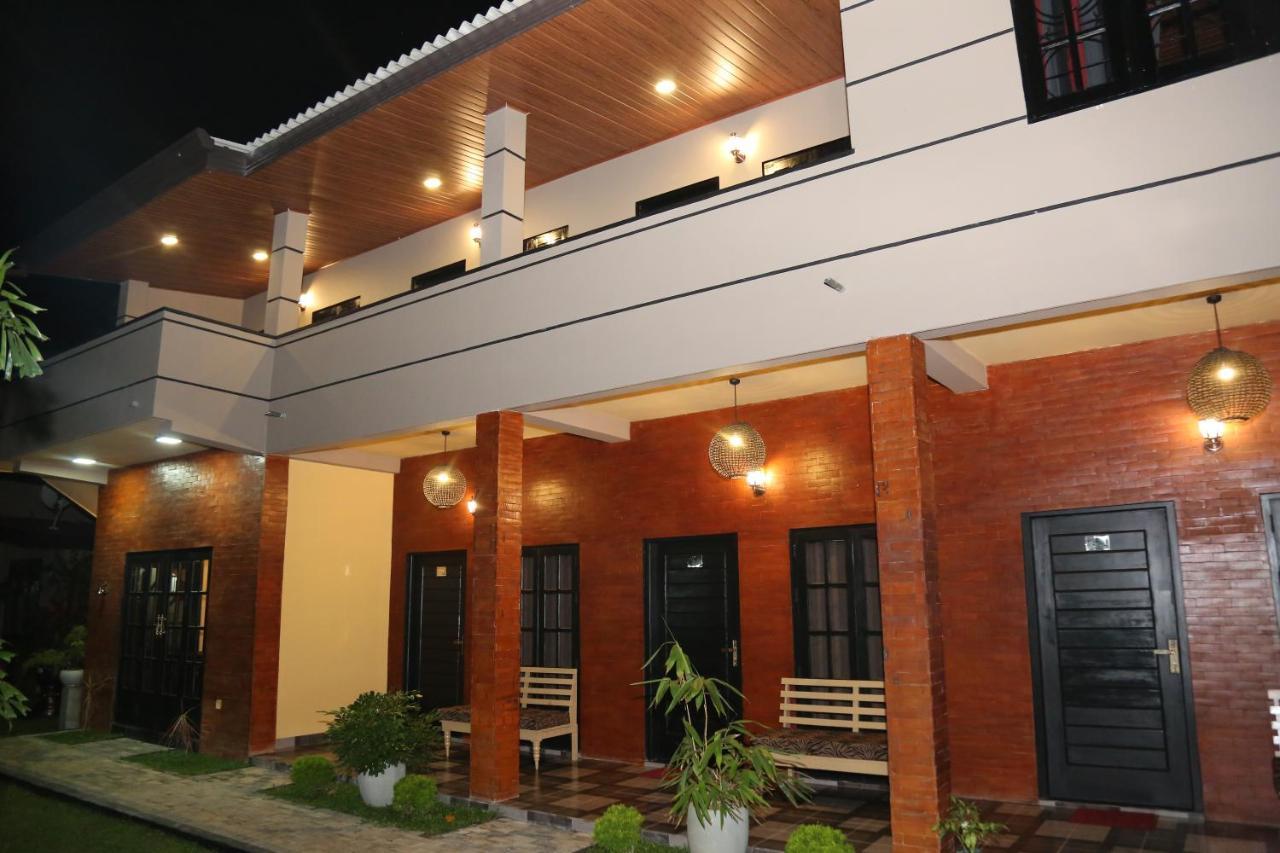 Edwin'S Airport Stay Dalupotha Ngoại thất bức ảnh