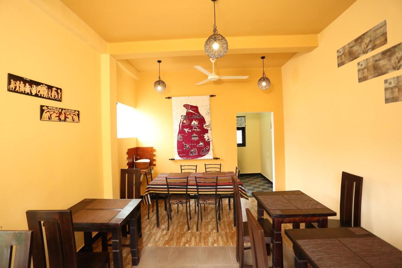 Edwin'S Airport Stay Dalupotha Ngoại thất bức ảnh